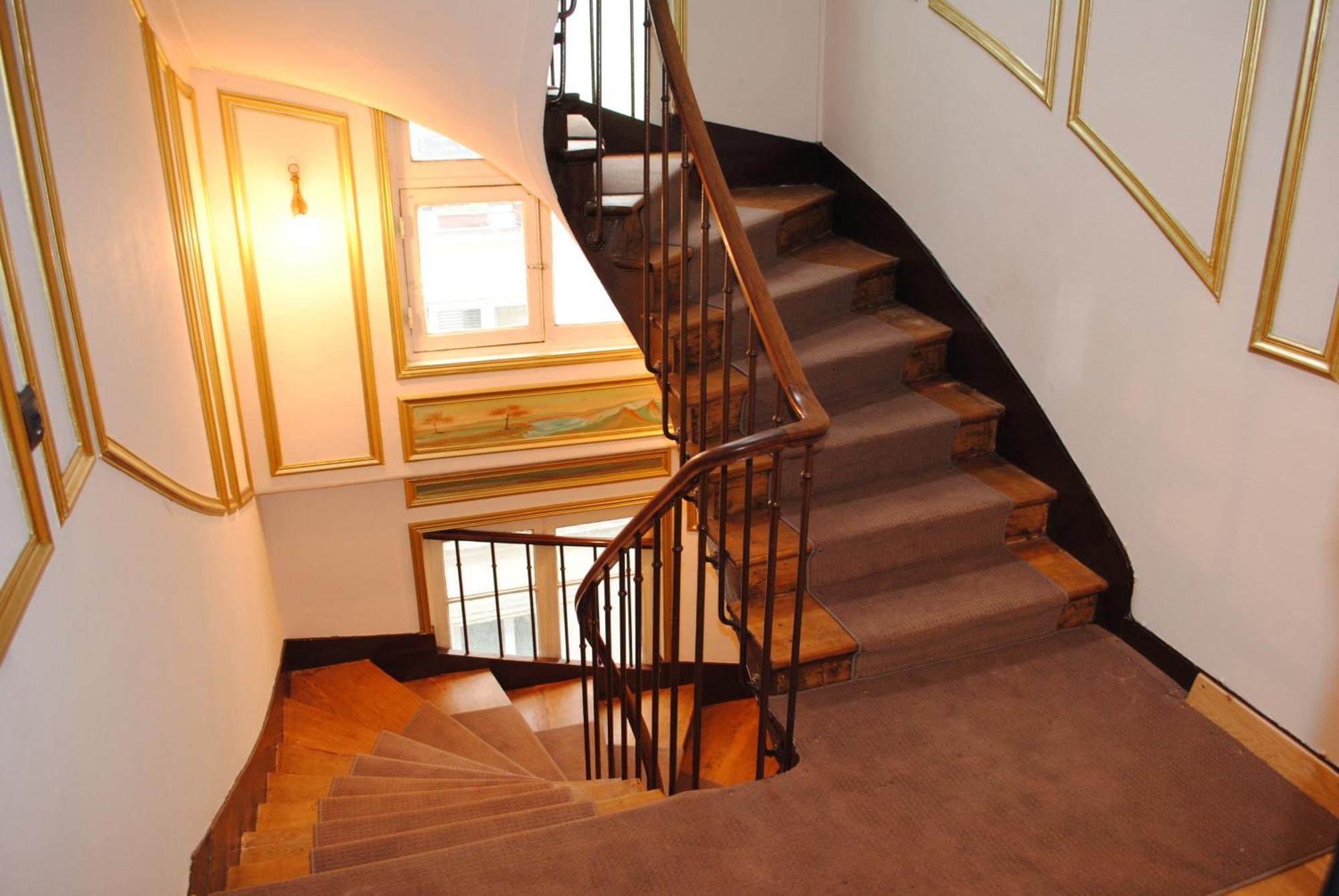 Hotel Du Mont Blanc Париж Экстерьер фото