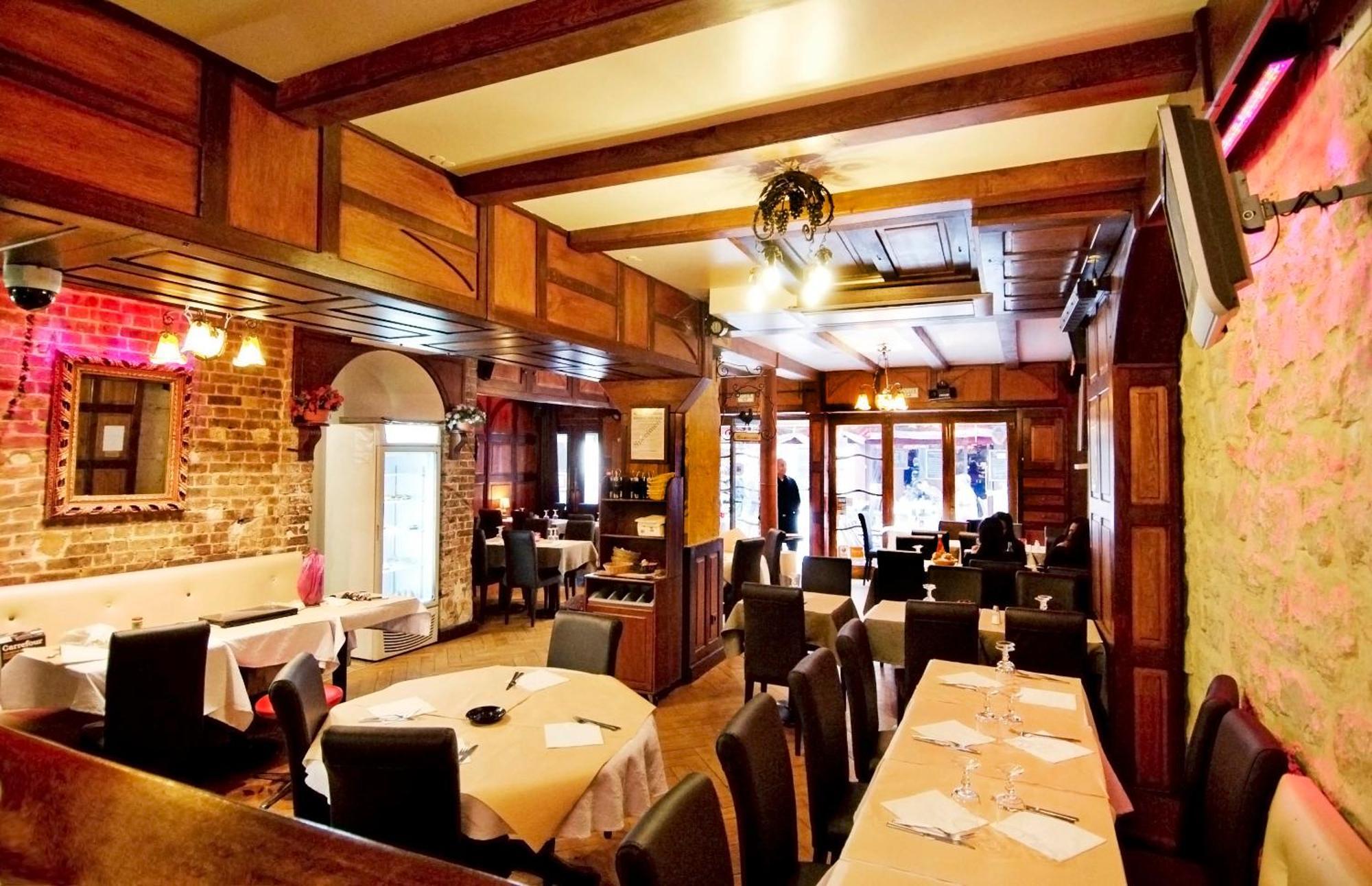 Hotel Du Mont Blanc Париж Экстерьер фото
