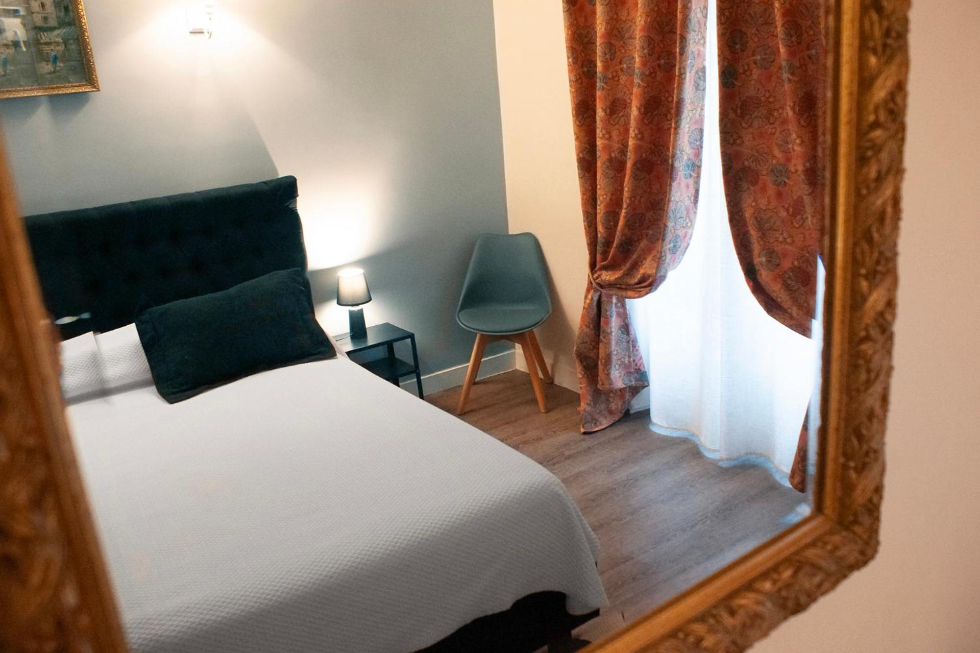 Hotel Du Mont Blanc Париж Экстерьер фото