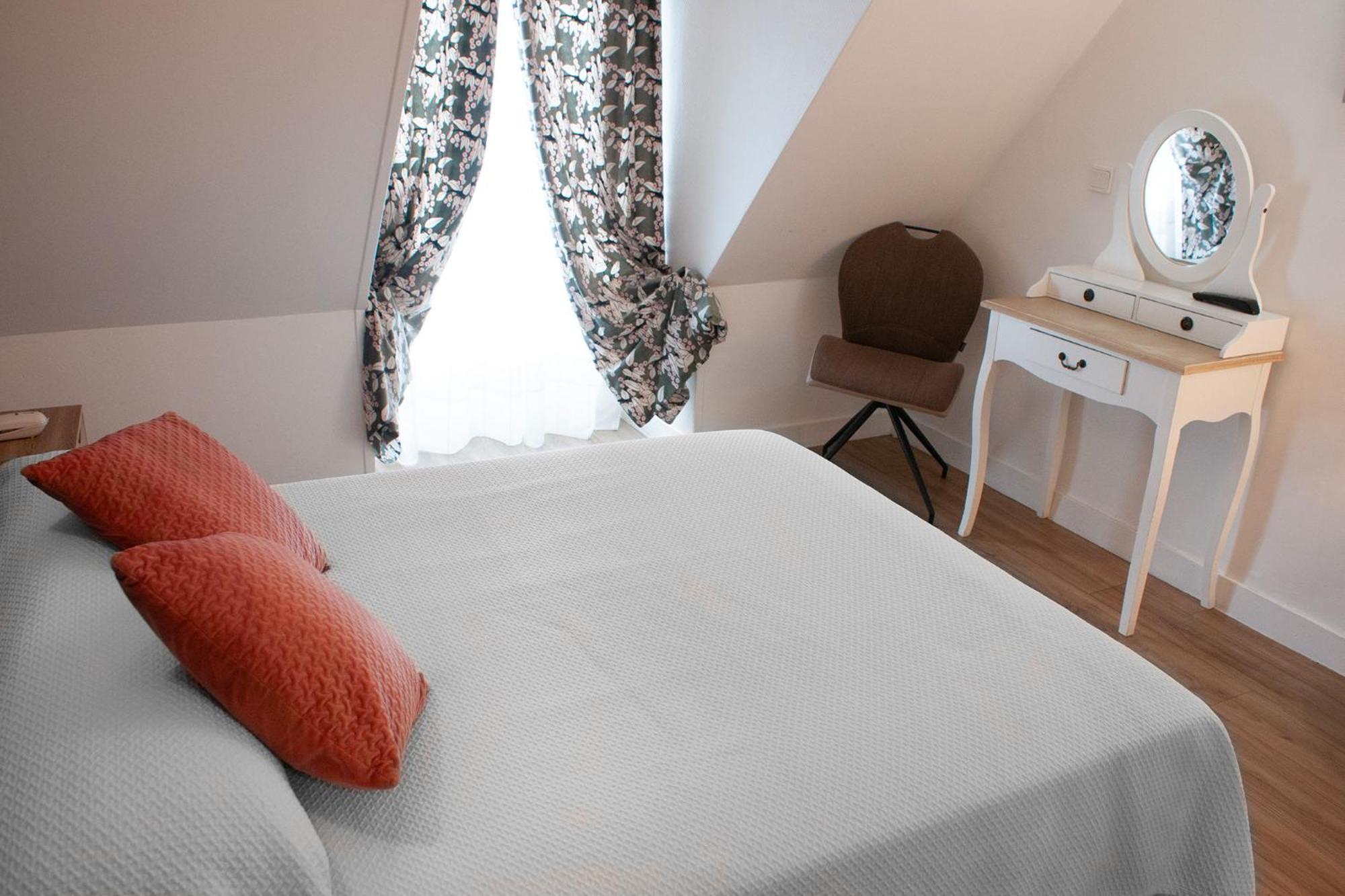 Hotel Du Mont Blanc Париж Экстерьер фото
