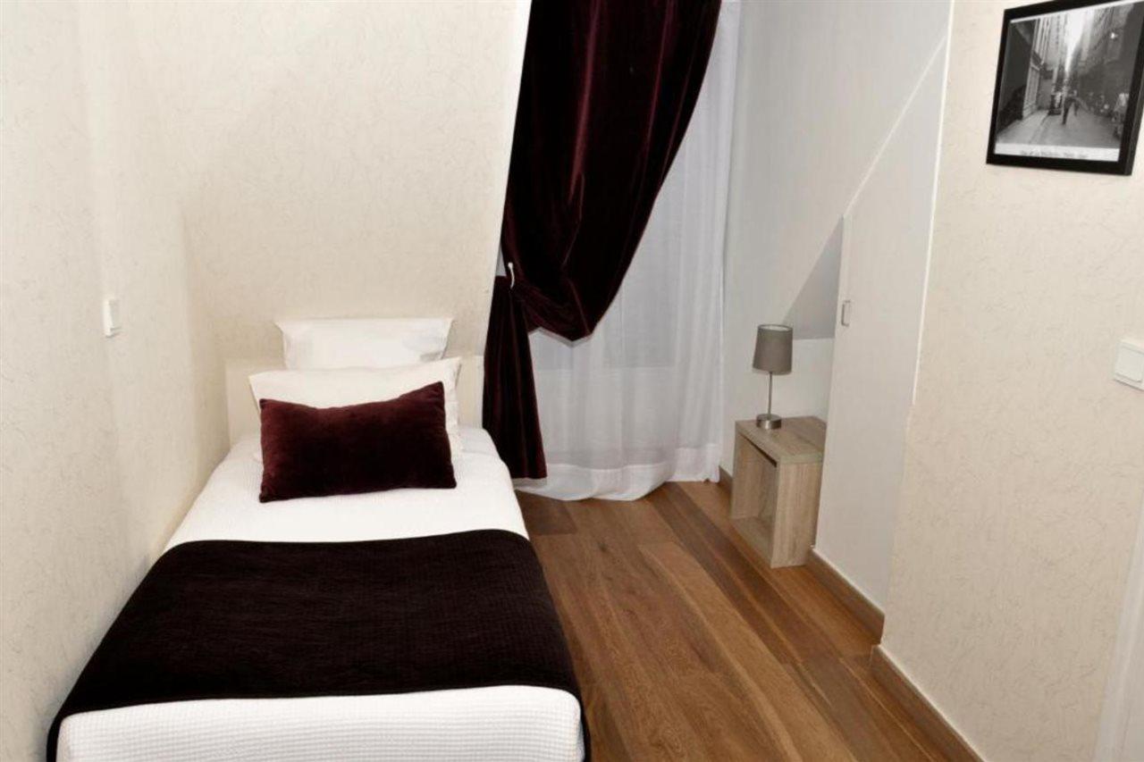 Hotel Du Mont Blanc Париж Экстерьер фото
